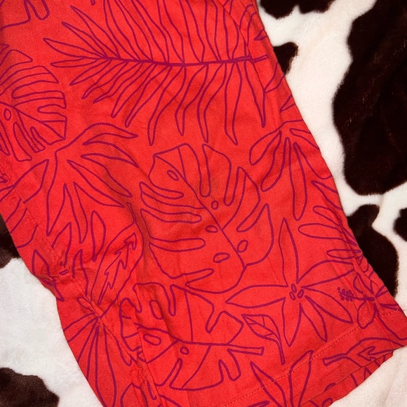 Red Leaf Pattern Romper - Picture 5 of 5